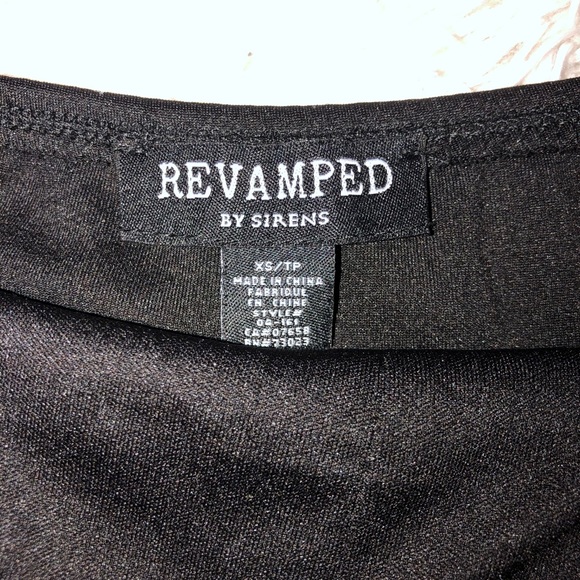 Revamped black tank top - Picture 3 of 4